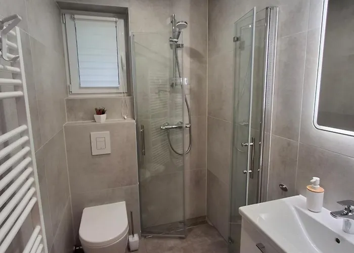 Natalia 招待所 塔尔方